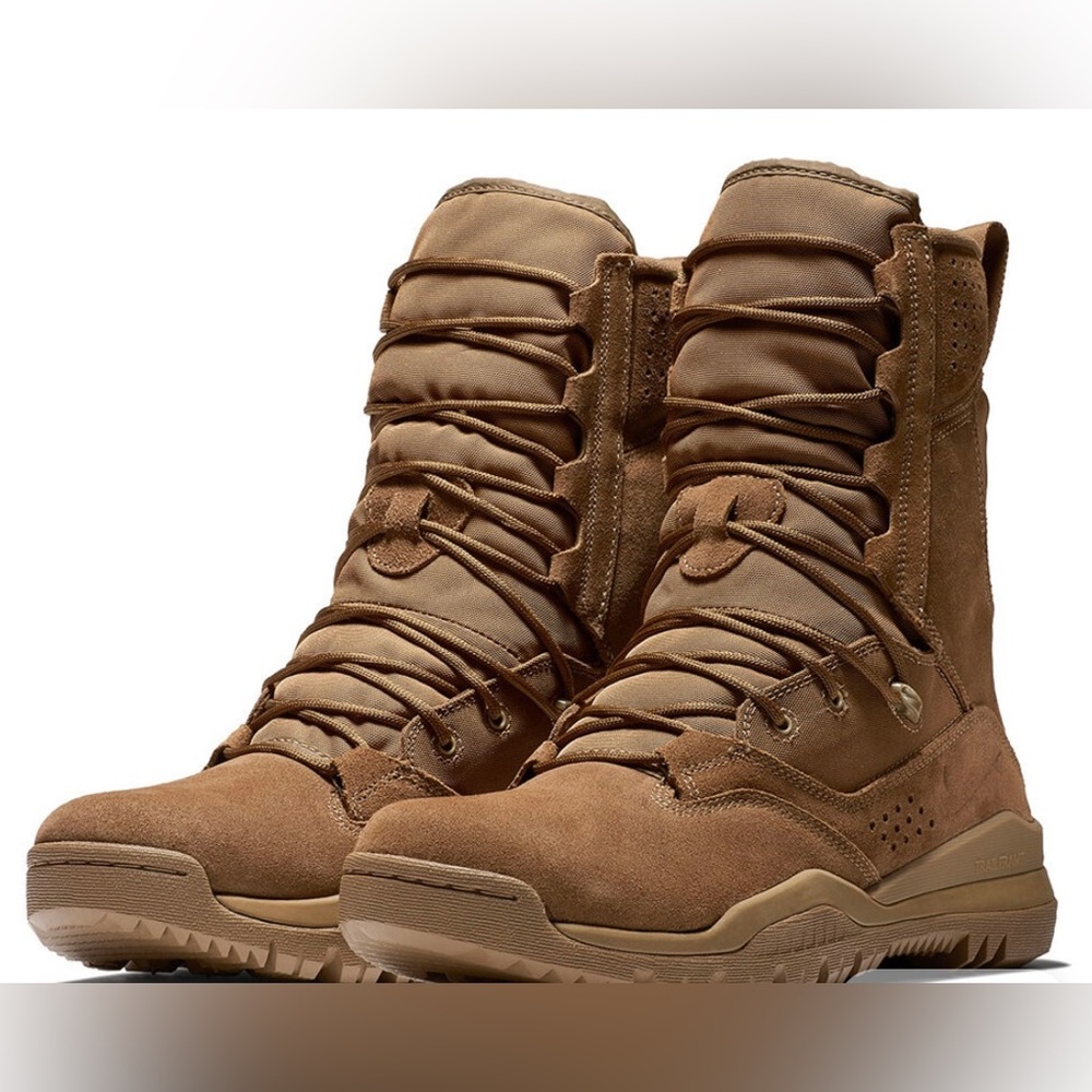 Nike SFS Trail-frame field combat boots.size 8 tan height approximately 8 1/2 .